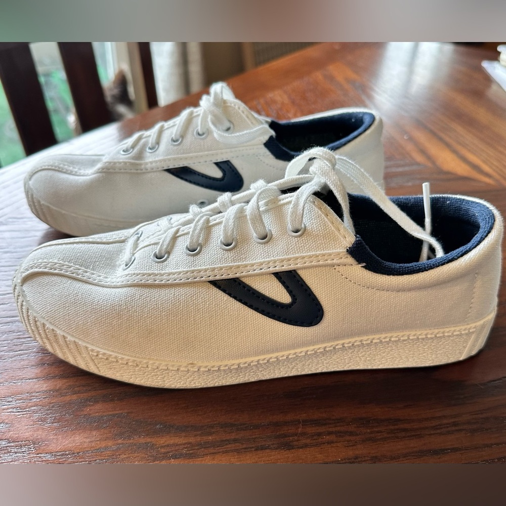 TRETORN Women's Nylite Plus
Canvas Sneakers
